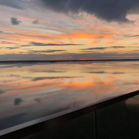 Sunset View Mamaia